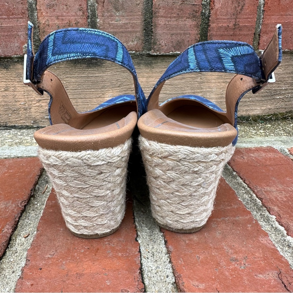 Vionic "Coralina" Blue Chevron Print Slingback Espadrille Wedge Sandals US 10 - Picture 7 of 15